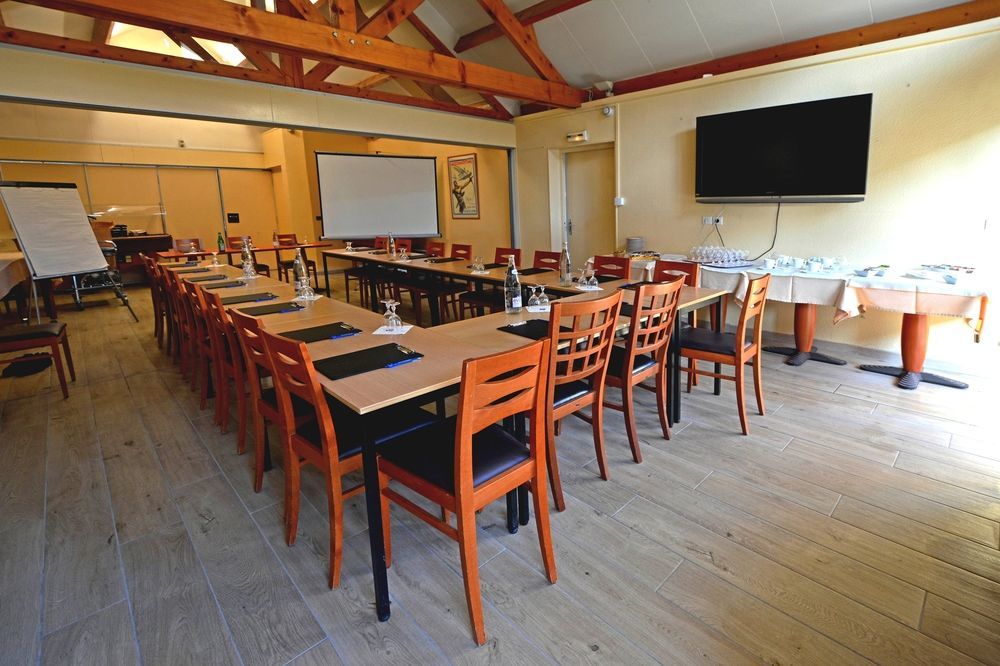Logis - Hotel & Restaurant Des Lacs Paris Sud Viry-Châtillon Exterior foto